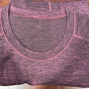 Lululemon metal vent long sleeve XS